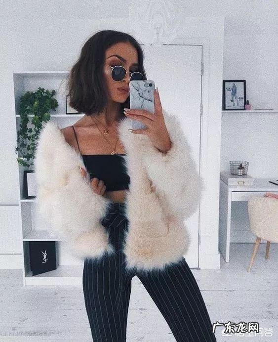 冬季穿皮草怎么搭配不俗气？