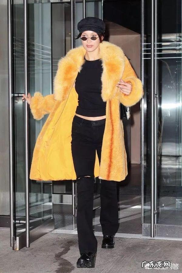 冬季穿皮草怎么搭配不俗气？