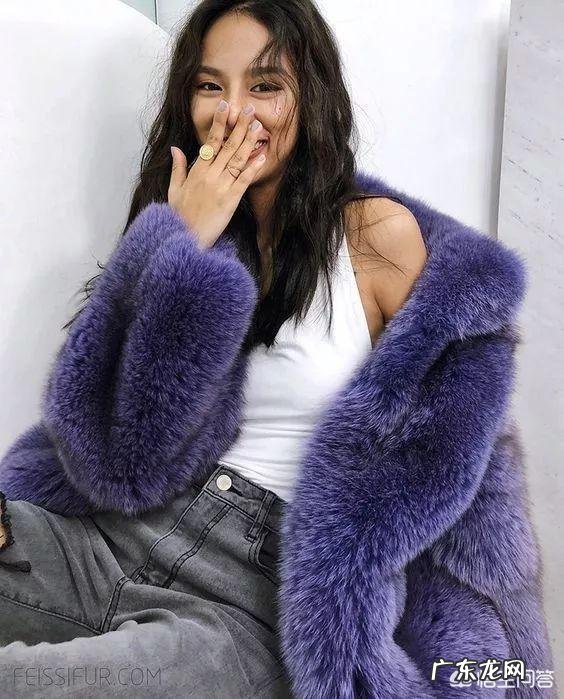 冬季穿皮草怎么搭配不俗气？