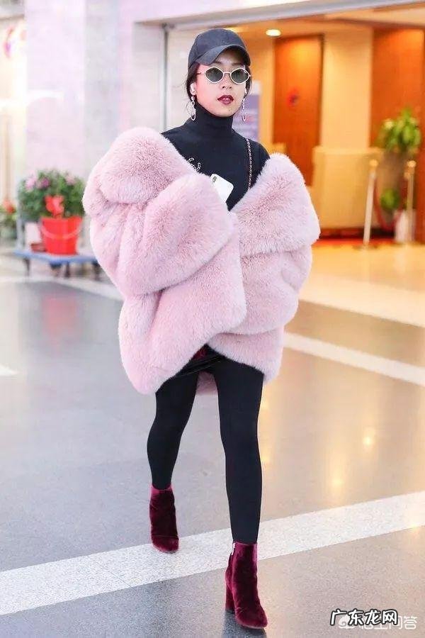 冬季穿皮草怎么搭配不俗气？