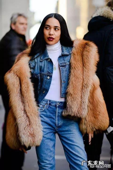 冬季穿皮草怎么搭配不俗气？