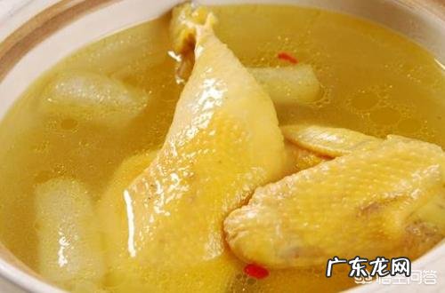 坐月子是吃老母鸡还是吃公鸡好?