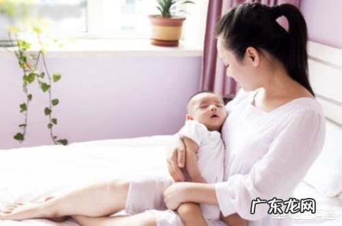 坐月子是吃老母鸡还是吃公鸡好?