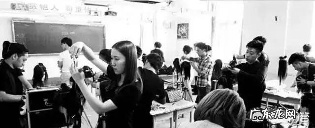 学美发要多长时间?