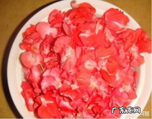 过去没有指甲油,人们用什么染指甲呢?