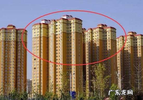 售楼部小姐告诉你:买房选择东户还是西户好,有讲究的 买房子东户西户风水