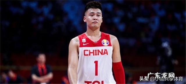 赵睿为何遭到2000吉林球迷狂嘘？是因为球服门事件还是闪垫丛明晨事件，你怎么看？