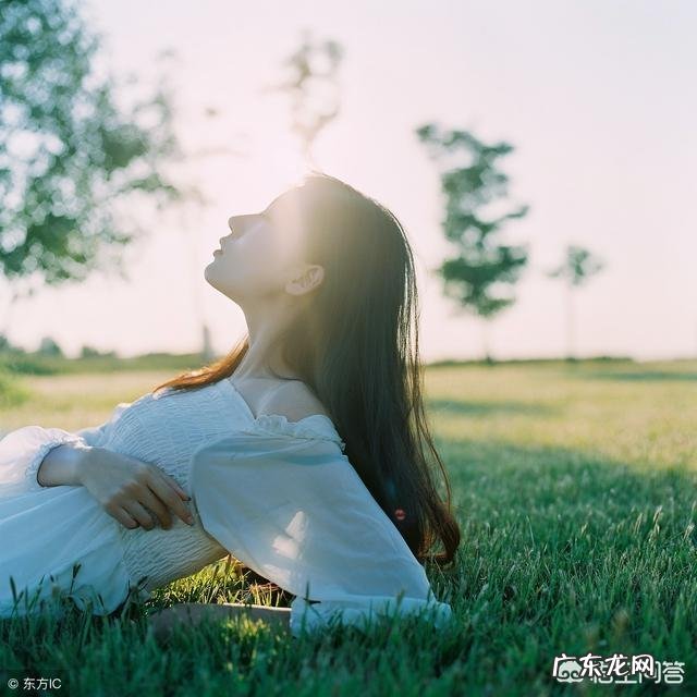 有没有适合女生珍藏的朋友圈经典句子？