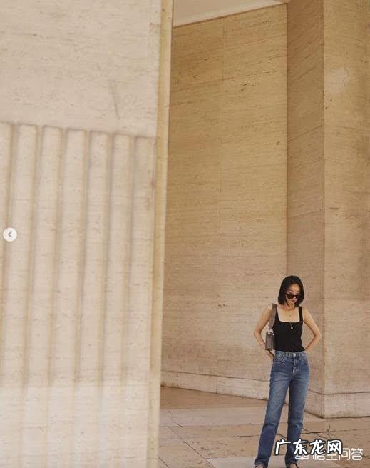 夏天吊带衫、背心怎么搭配比较好?