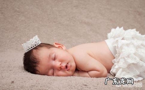 天气越来越冷，1至5岁的小宝宝多久洗一次澡？对身体健康没有影响呢？