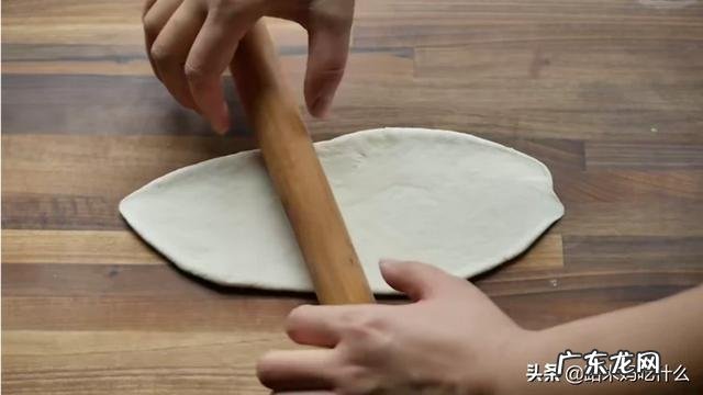 肉夹馍的面怎么和好?