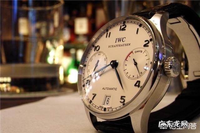 男人应该如何正确佩戴手表?