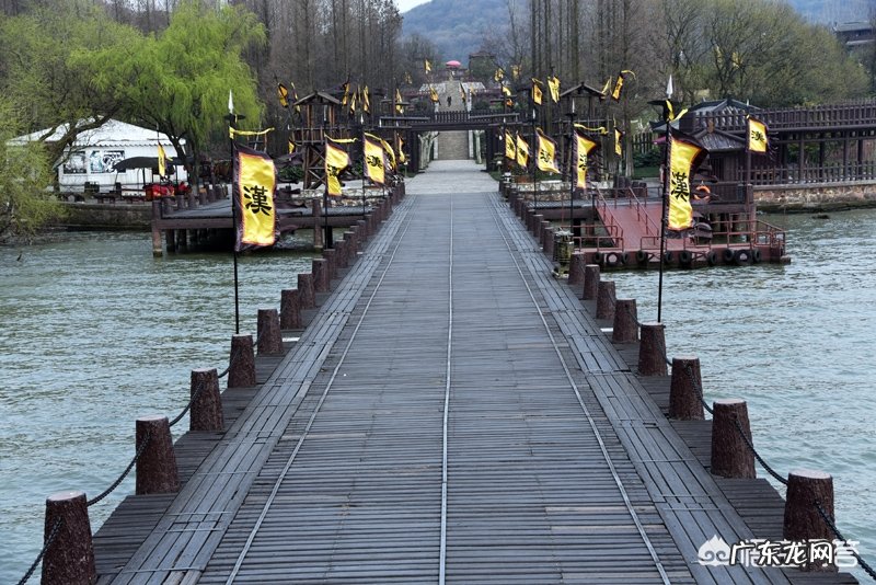 大家进入职场这些年,有什么感悟和体会分享呢?对他人有益,对自己也是阶段性总结?