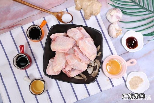 鸡翅不红烧、油炸、可乐,还有怎样简单又好吃的做法呢?