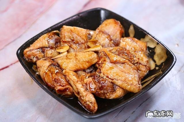 鸡翅不红烧、油炸、可乐,还有怎样简单又好吃的做法呢?