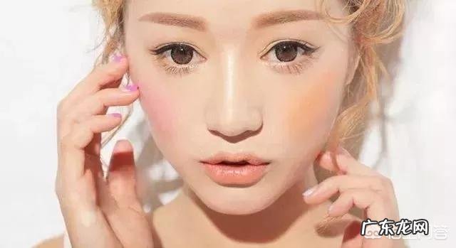 腮红应该打在哪个位置?