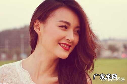 如果一个女孩活得像个男人,是因为什么?