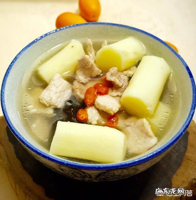 清汤鸡怎么炖才香？