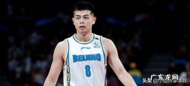 林书豪回归首钢主场击败深圳，如何评价林书豪对于首钢攻防转换的作用？