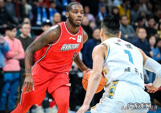 林书豪回归首钢主场击败深圳，如何评价林书豪对于首钢攻防转换的作用？