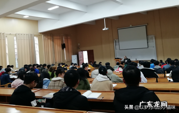 十大就业前景好的行业 十大热门专业好就业