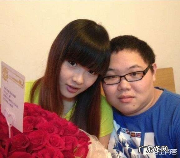 对于PDD九年前QQ空间分享心情“如果我有钱,你还会走吗?”怎么评价?