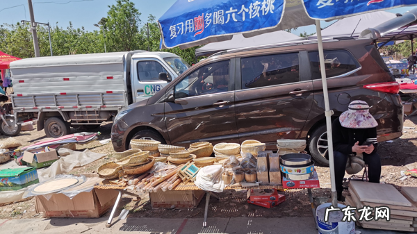 店铺在集市里 兴隆黄金集市店