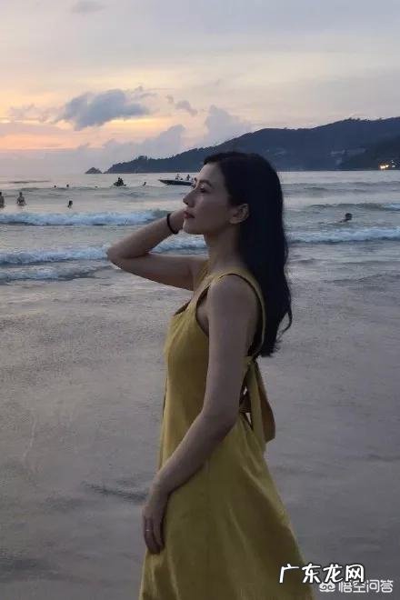 怎么能把吊带裙穿得好看?