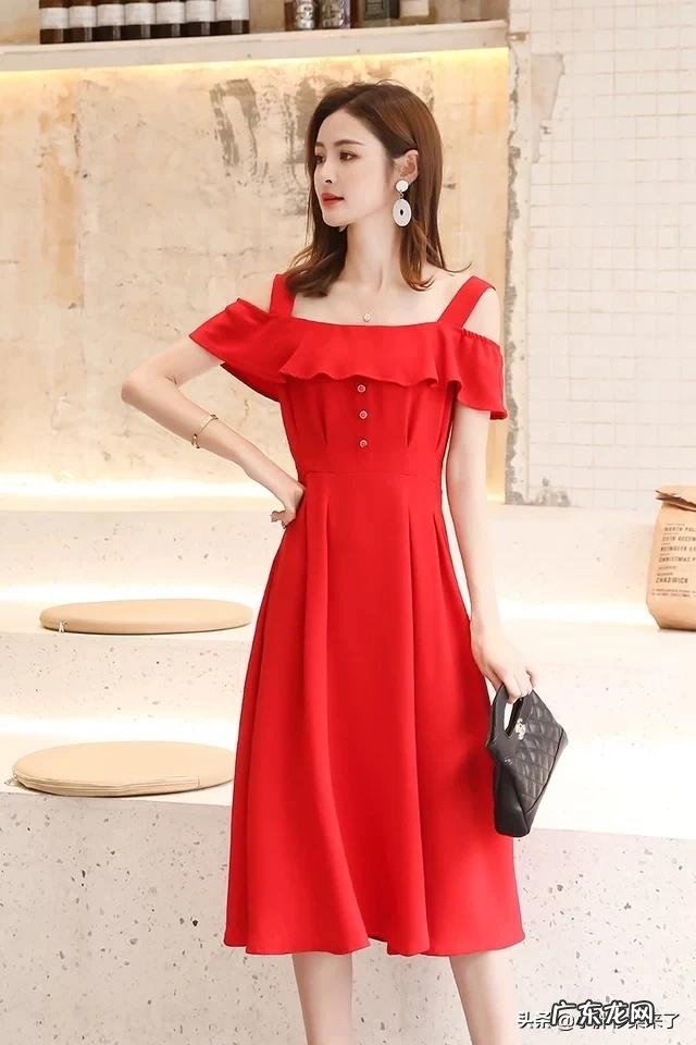 怎么能把吊带裙穿得好看?