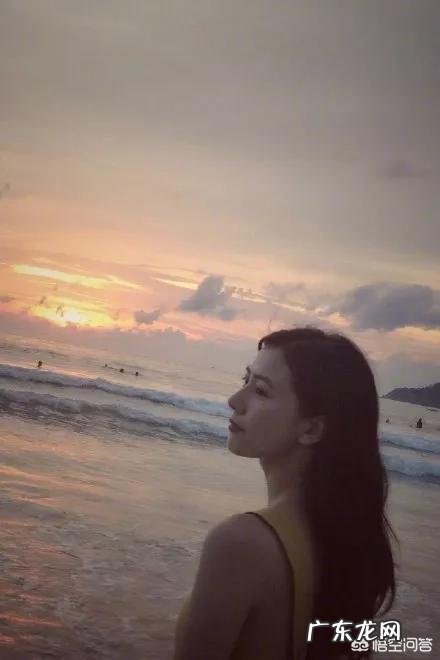 怎么能把吊带裙穿得好看?