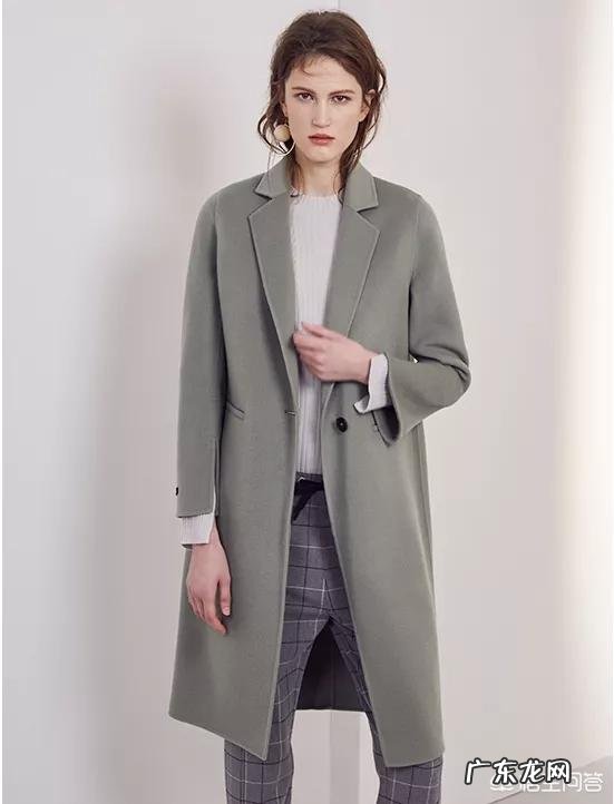 有哪些最经典的大衣版型是适合小个子女生入手的?