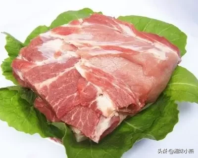 有没有人感觉今年的肉，奇怪得很，买回来没半小时就发臭了，以前的肉不是这样的？