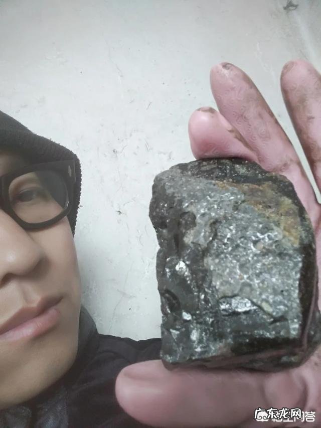 陨石有辐射吗,对人体如何?