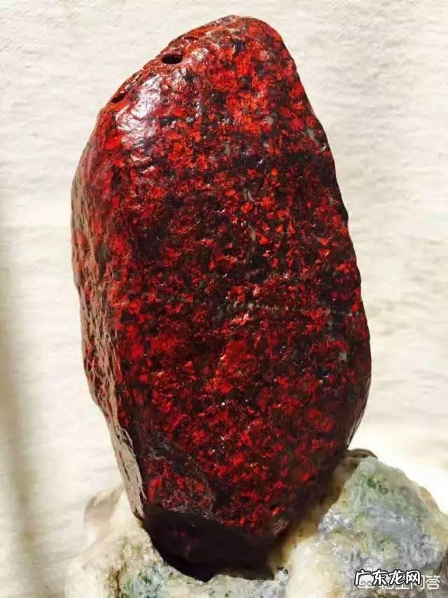 陨石有辐射吗,对人体如何?