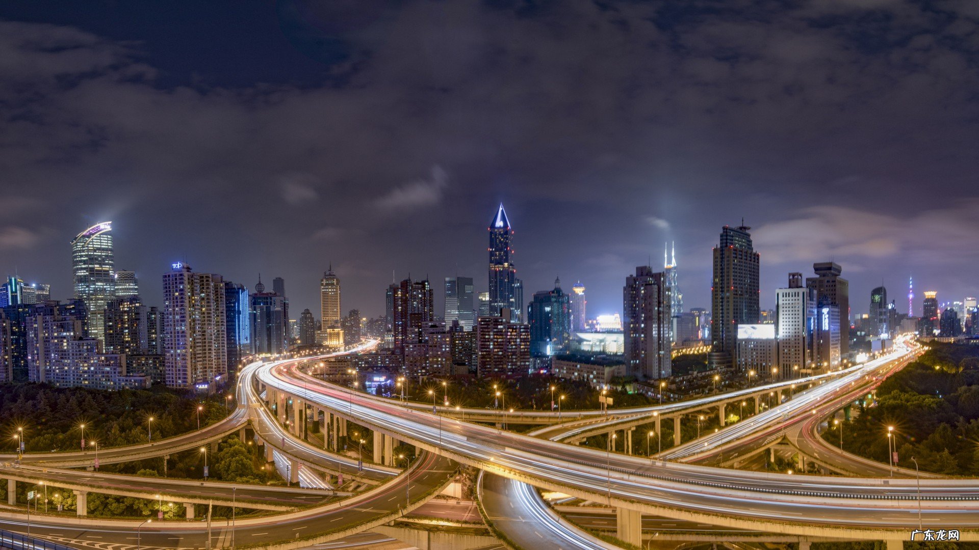 立交桥边，地铁线上的屋宅可以买么？ 桥下房子的风水