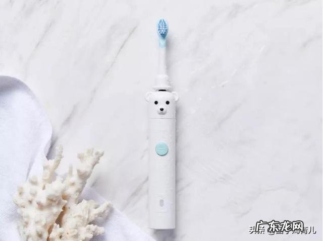 电动牙刷伤牙龈,能给孩子用吗?儿童防蛀牙最科学的方法是什么?