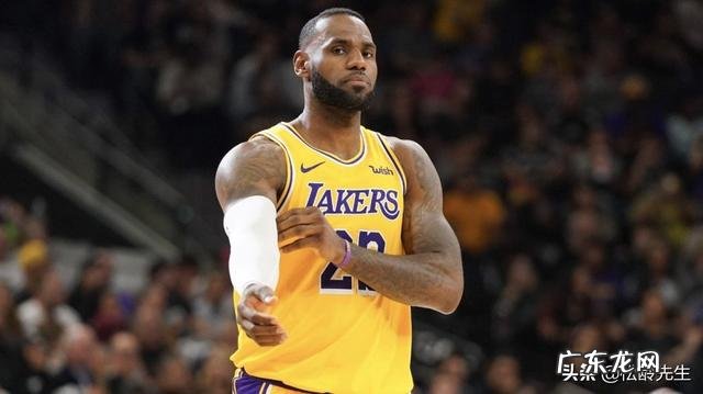 只需5场比赛,詹姆斯就可以达成33000+9000+9000里程碑,如何评价?