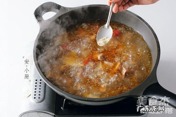 秋天气燥,鸭子煲什么汤最好?