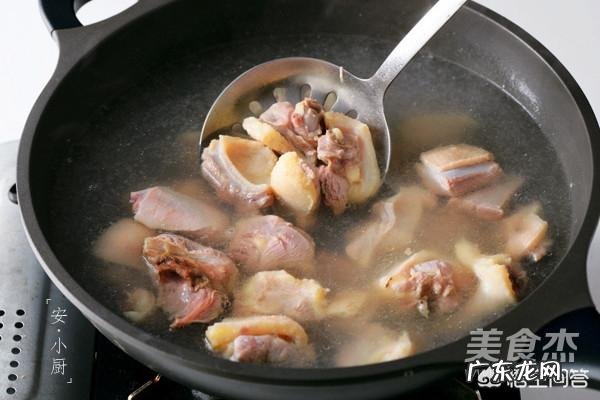 秋天气燥,鸭子煲什么汤最好?