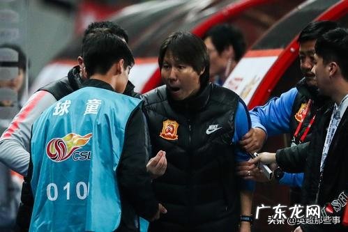 足球比赛在空场进行,对主队有哪些主场优势?