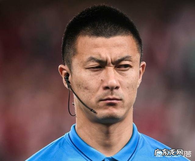 马宁执法亚洲杯小组赛,这是中国裁判时隔12年后以主裁判的身份执法亚洲杯赛,如何评价?