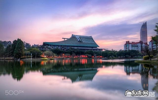 儿子读厦大工商管理专业,将来好就业吗?