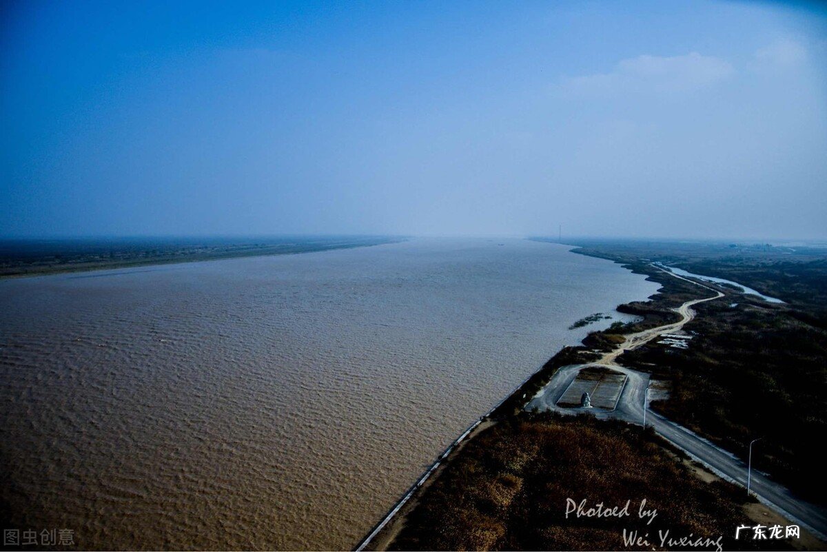 立根原在破岩中的上一句 五千仞岳上摩天是什么意思