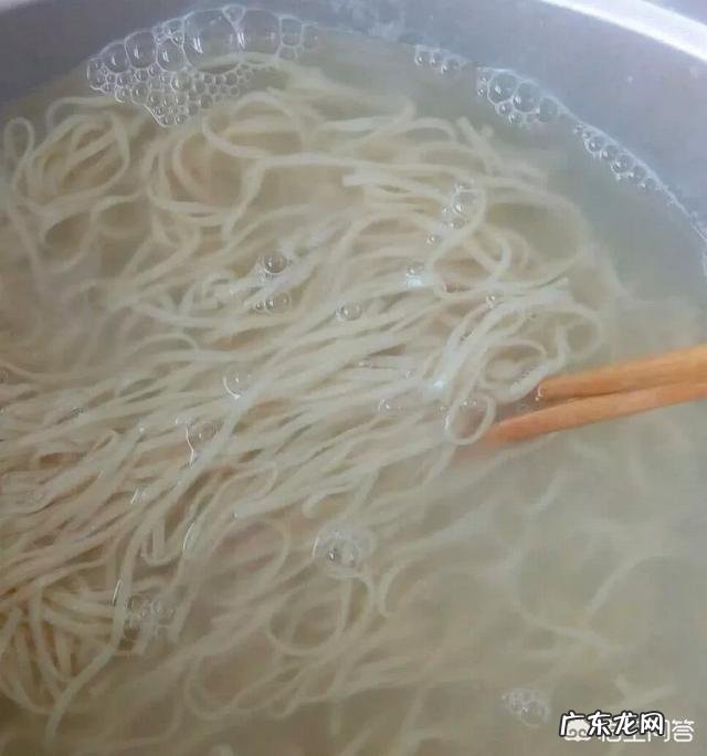 鸡汤面是怎样做的?