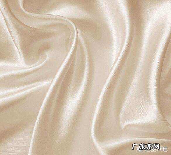 材质 夏天穿什么短袖,透气舒适呢?