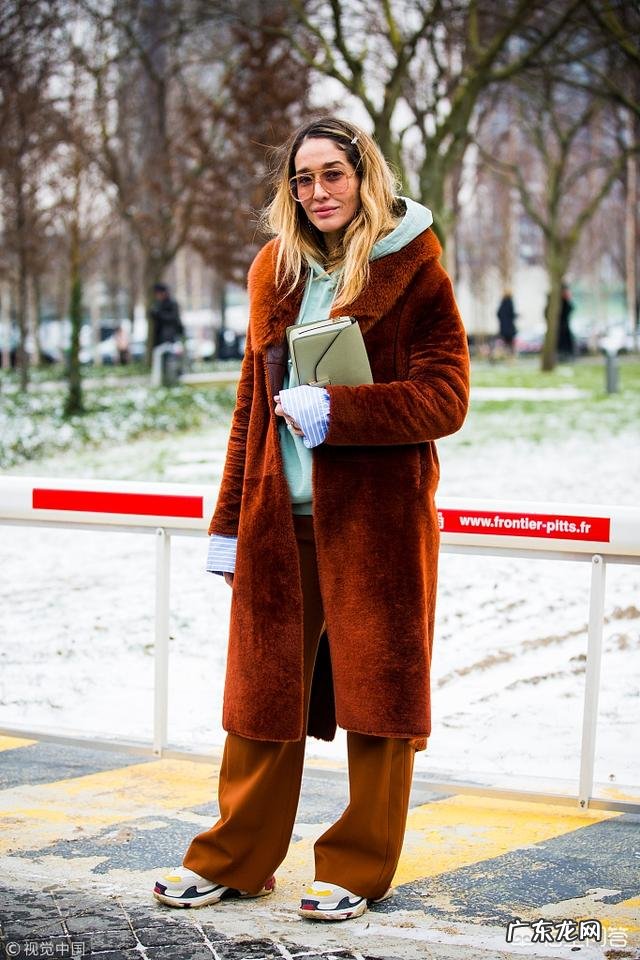 如何将“皮草”搭出时尚感？