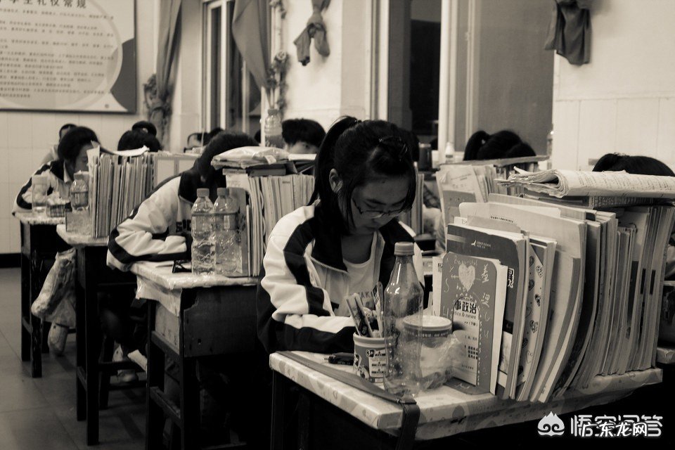 高中三年可以用几个字总结?