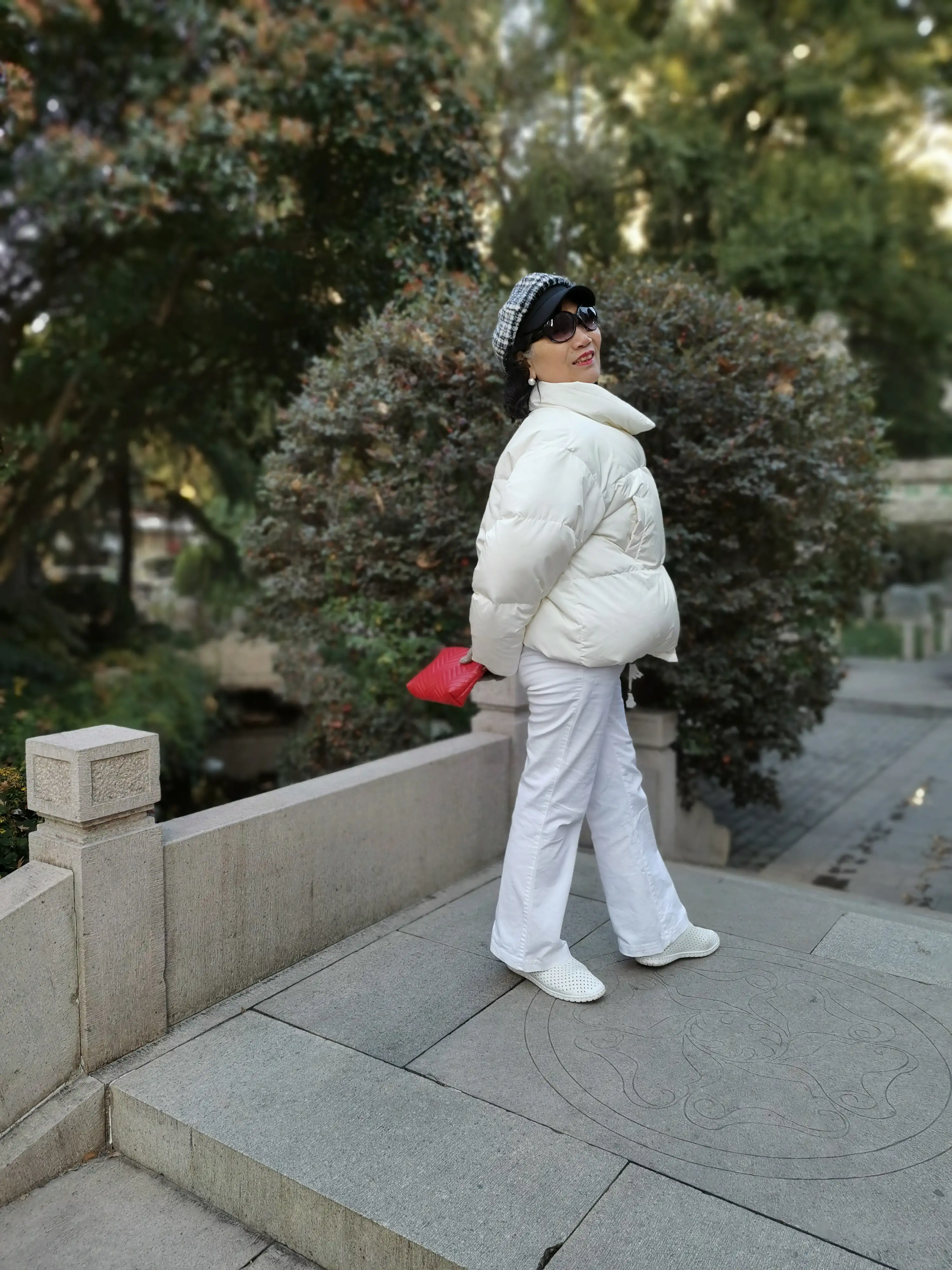 冬天你会买白色的棉袄吗?