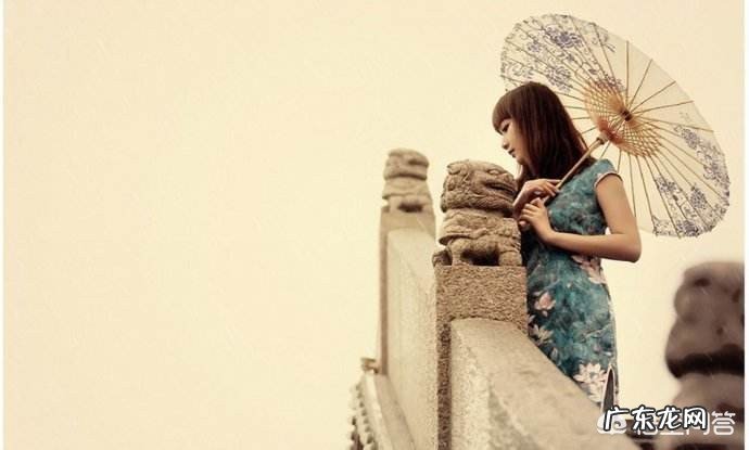 你怎么理解“你站在桥上看风景时,看风景的人正在楼上看你”这句话?