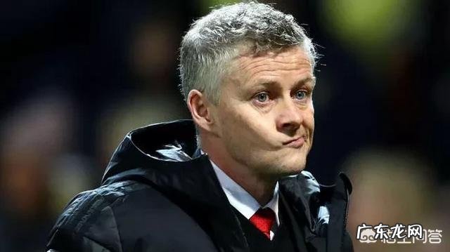 欧冠18决赛首回合，曼联主场0-2负于残阵大巴黎，博格巴染红，如何评价双方的表现？